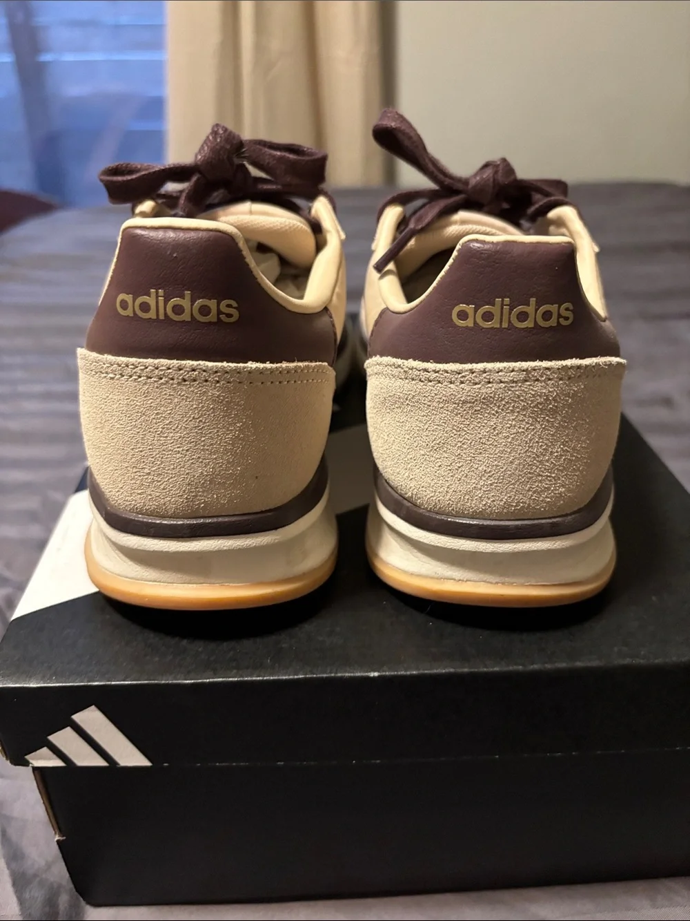 adidas Run 70s 2.0 women’s Sneakers - Beige and Brown